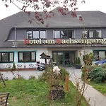 Am Sachsengang 3*