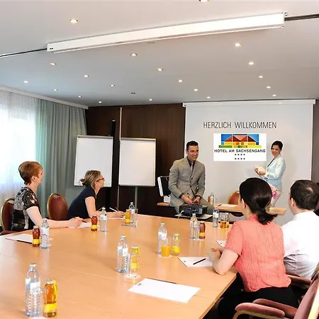 Otel Am Sachsengang Groß-Enzersdorf