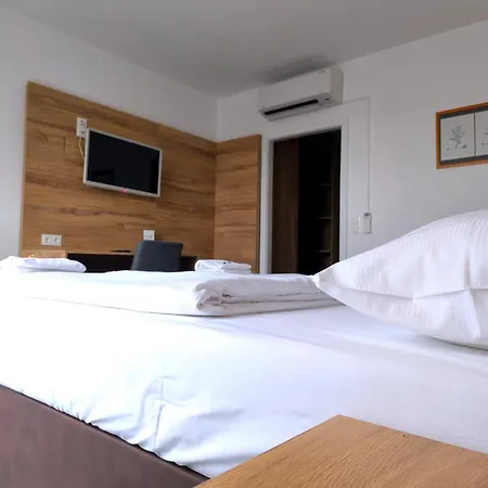 Hotel Sachsengang - Wien I Flughafen I Nationalpark Donauauen