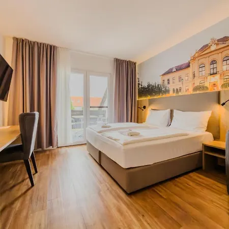 Hotel Sachsengang - Free Parking, Near U1 & U2 Groß-Enzersdorf