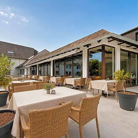 Sachsengang - Free Parking, Near U1 & U2 Hotel Groß-Enzersdorf