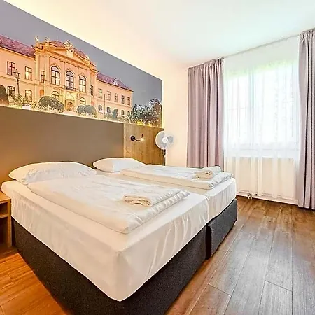 Hotel Sachsengang - Free Parking, Near U1 & U2 Groß-Enzersdorf