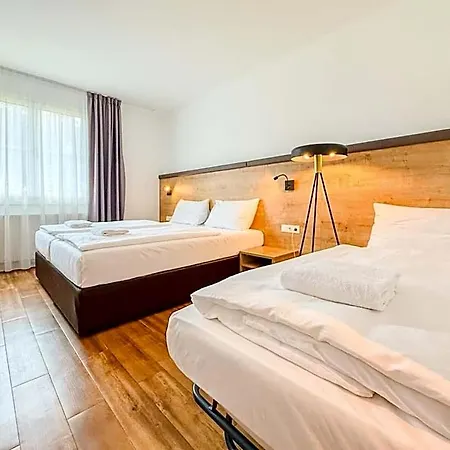 Sachsengang - Free Parking, Near U1 & U2 Hotel Groß-Enzersdorf