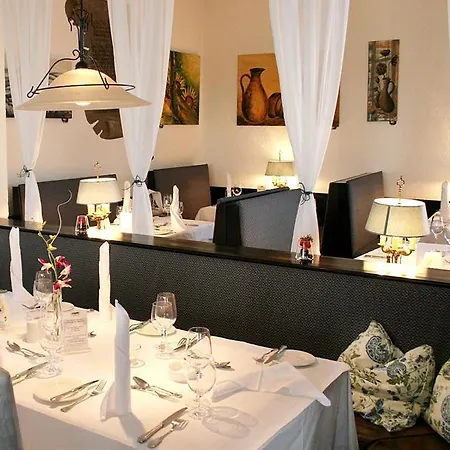 Hotel Sachsengang - Free Parking, Near U1 & U2 3*
